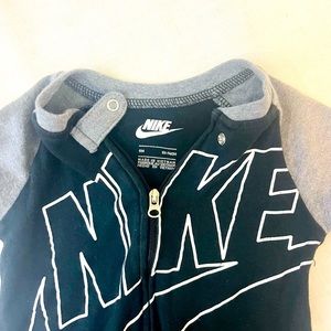 Infant NIKE footed pajamas SIZE 9 months USED